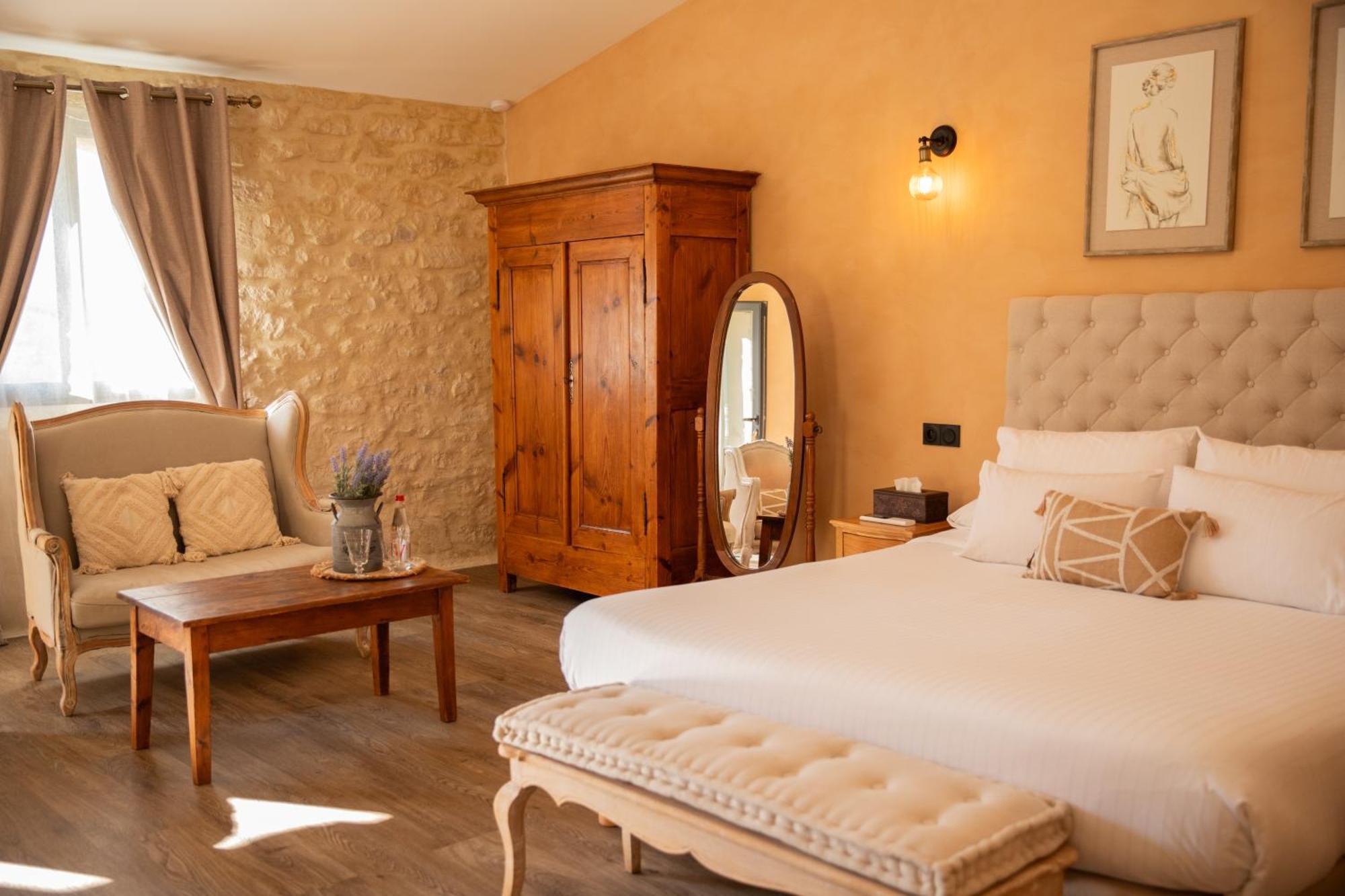 Solérieux Maison Roucas - Restaurant Et Chambres D'Hotes מראה חיצוני תמונה