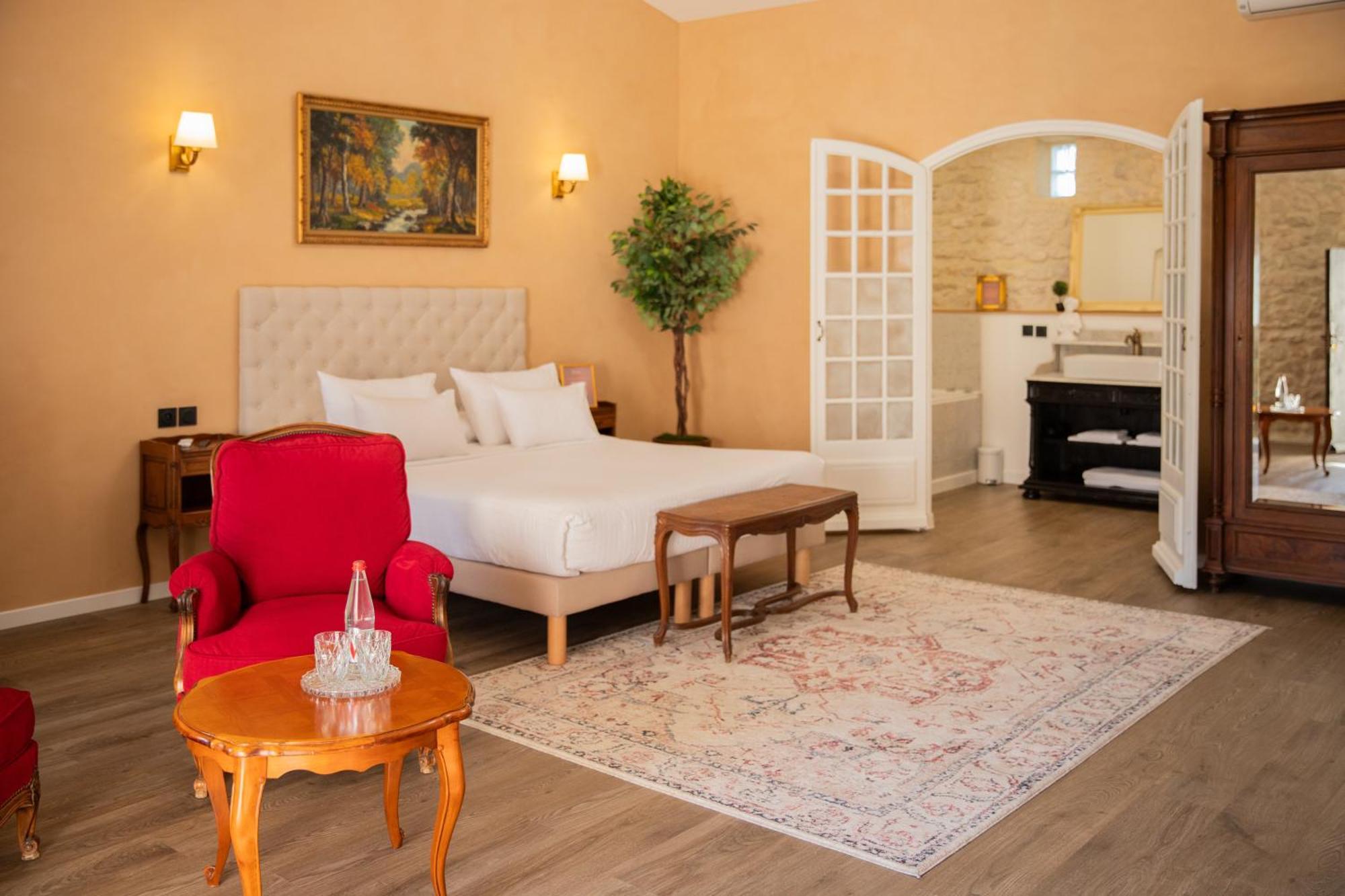 Solérieux Maison Roucas - Restaurant Et Chambres D'Hotes מראה חיצוני תמונה