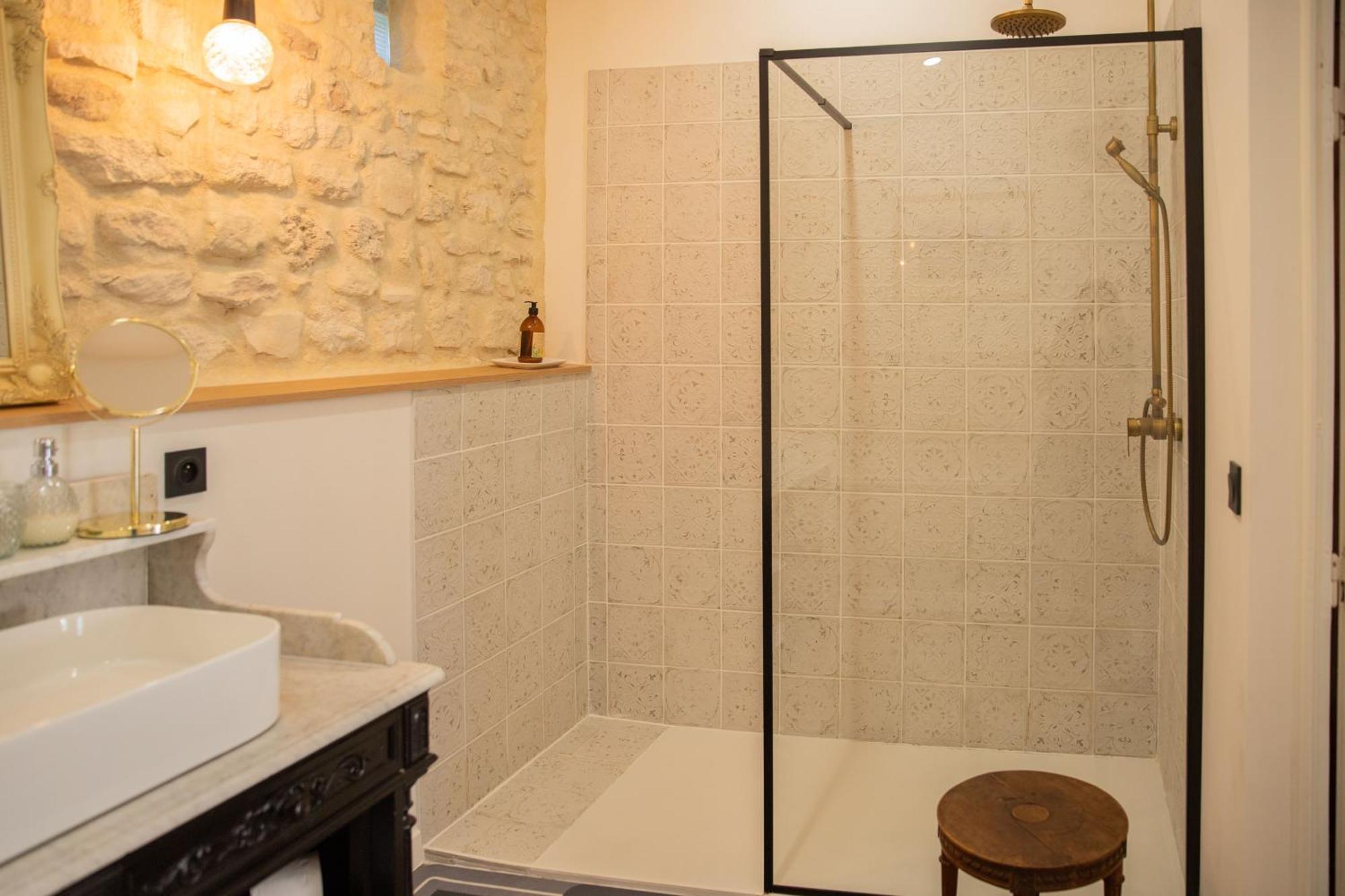Solérieux Maison Roucas - Restaurant Et Chambres D'Hotes מראה חיצוני תמונה